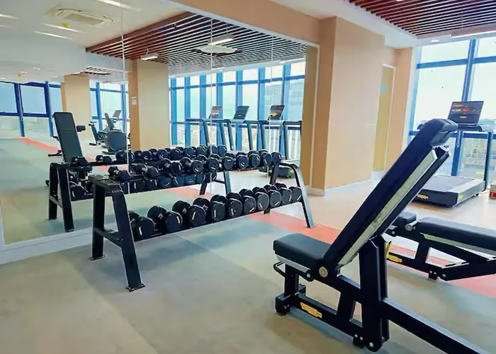 Garden Inside It Park Gym & Pool Fast Wi-fi