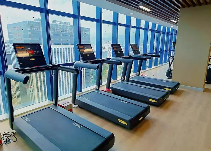 Appartement Garden Inside It Park Gym & Pool Fast Wi-fi Cebu