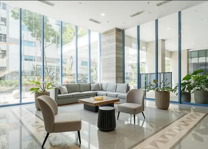 Garden Inside It Park Gym & Pool Fast Wi-fi Appartement
