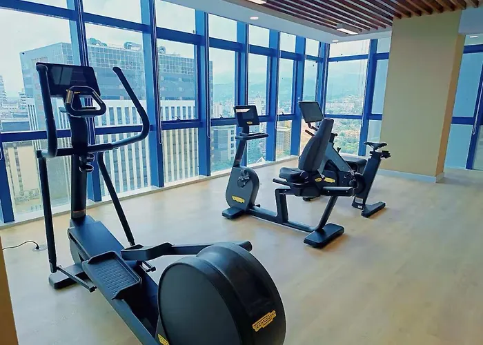 Appartement Garden Inside It Park Gym & Pool Fast Wi-fi Cebu